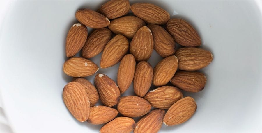 oleaginosas, como as nozes, são uma boa opção de café da manhã low-carb