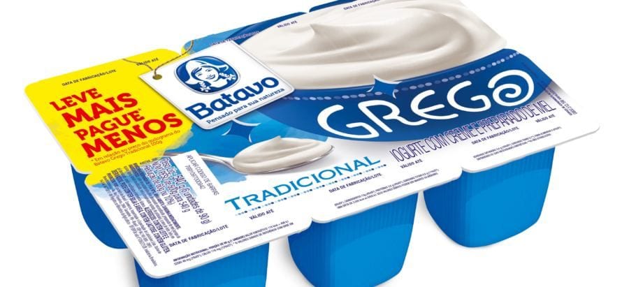 os iogurtes do tipo grego vendidos no Brasil geralmente estão cheios de açúcar - cuidado!